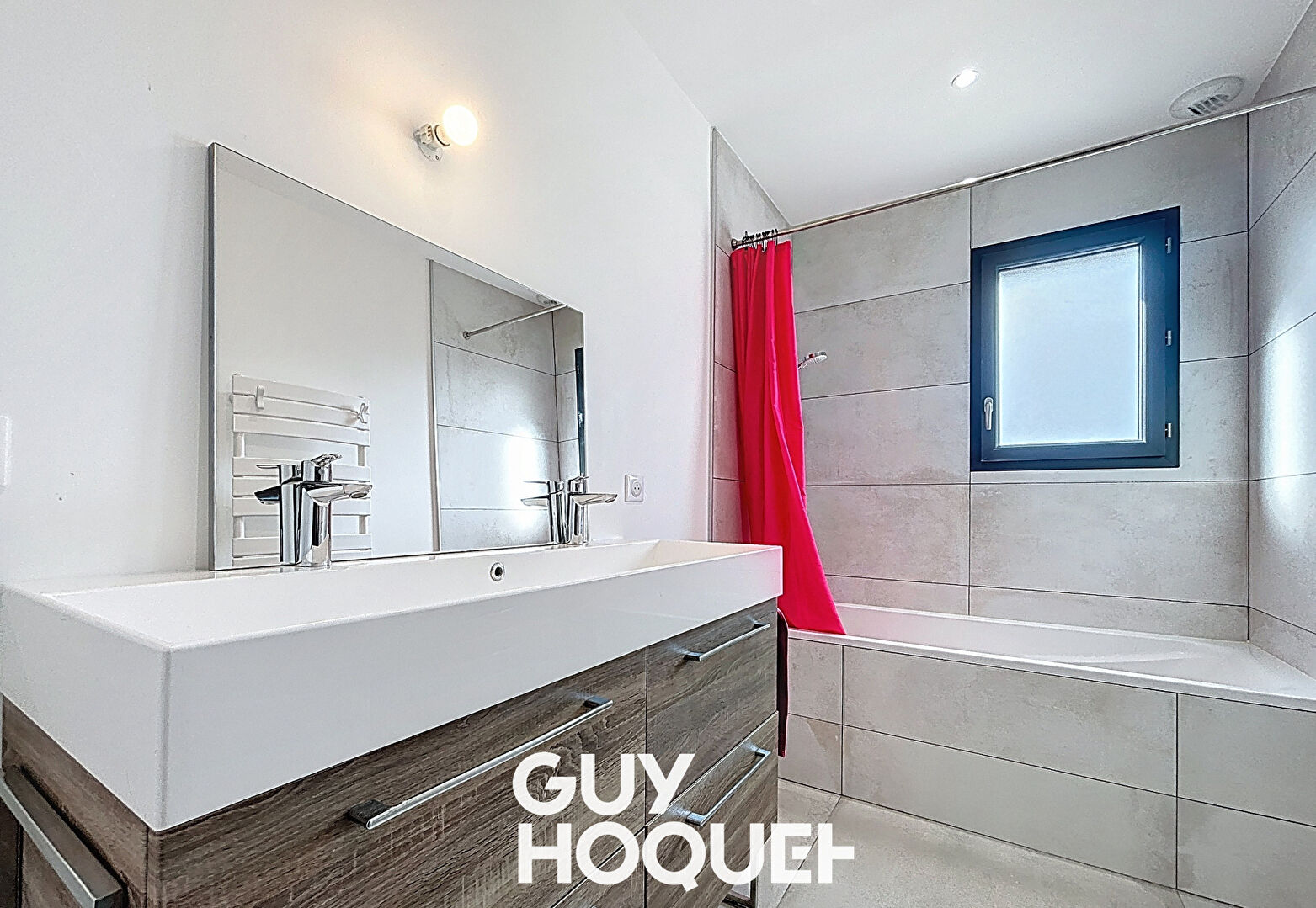 71570 CHANES - Villa 4Chbs + Dépendances