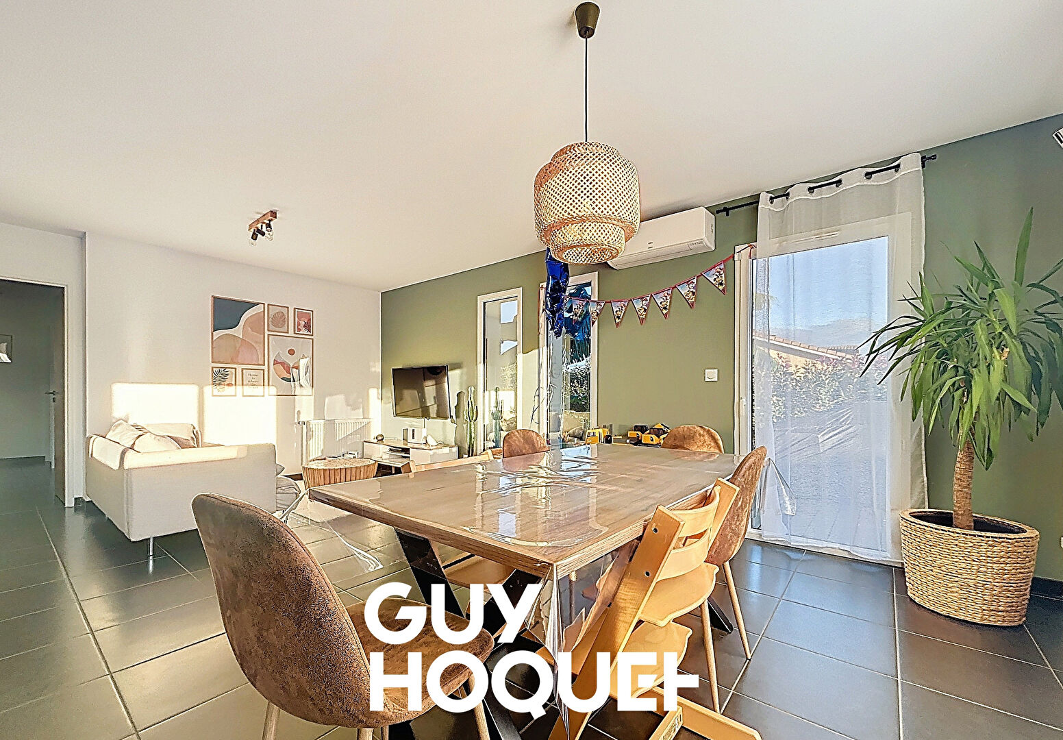 Villa de Plain Pied 3 Chs + Garage et terrain de 480 m² environ - 71570 LA CHAPELLE DE GUINCHAY