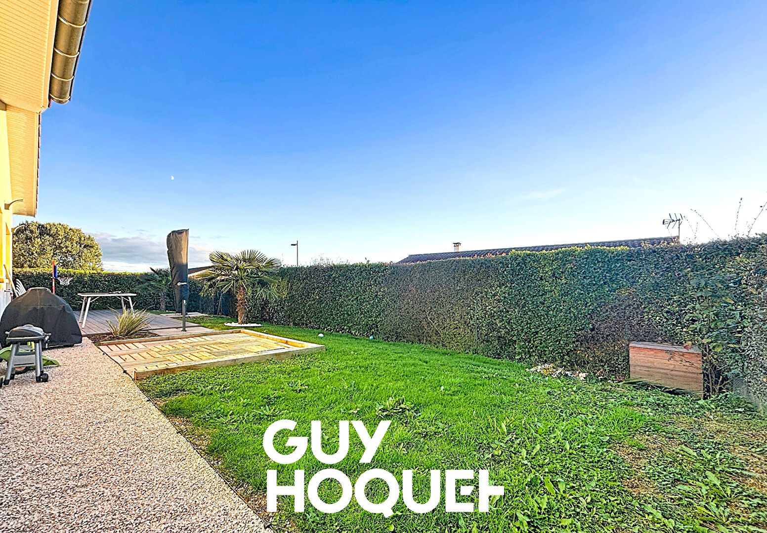 Villa de Plain Pied 3 Chs + Garage et terrain de 480 m² environ - 71570 LA CHAPELLE DE GUINCHAY