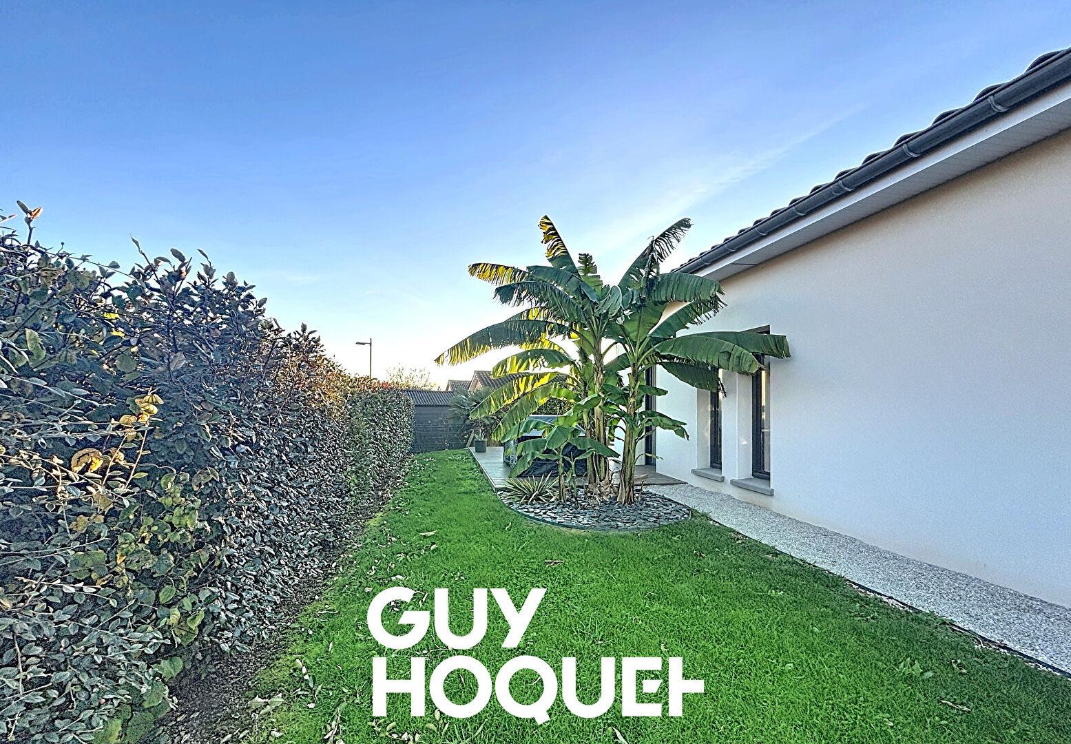 Villa de Plain Pied 3 Chs + Garage et terrain de 480 m² environ - 71570 LA CHAPELLE DE GUINCHAY