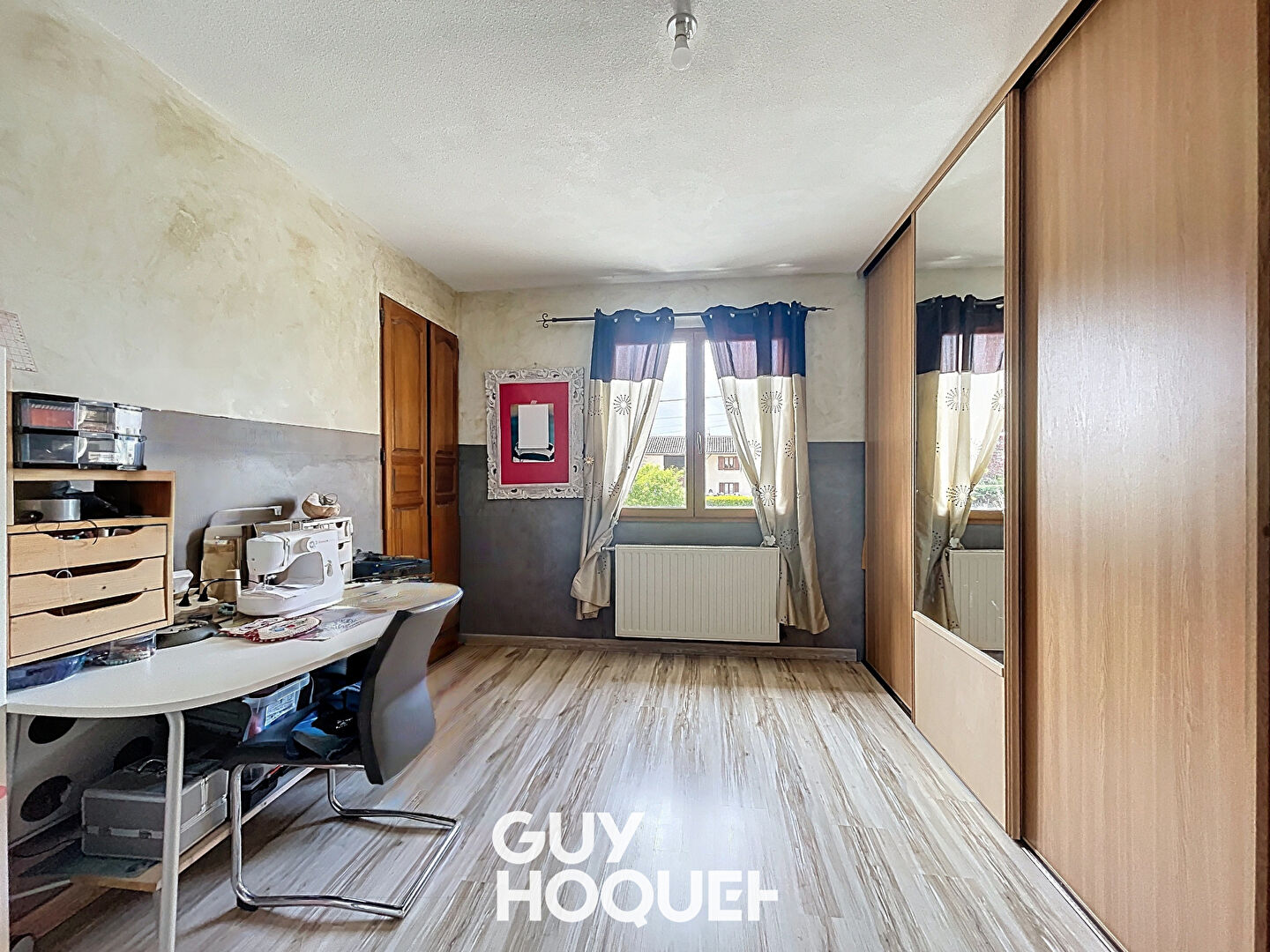 Maison 3 Chs + appartement T3 et dépendances attenantes - 01290 CRUZILLES-LES-MÉPILLAT