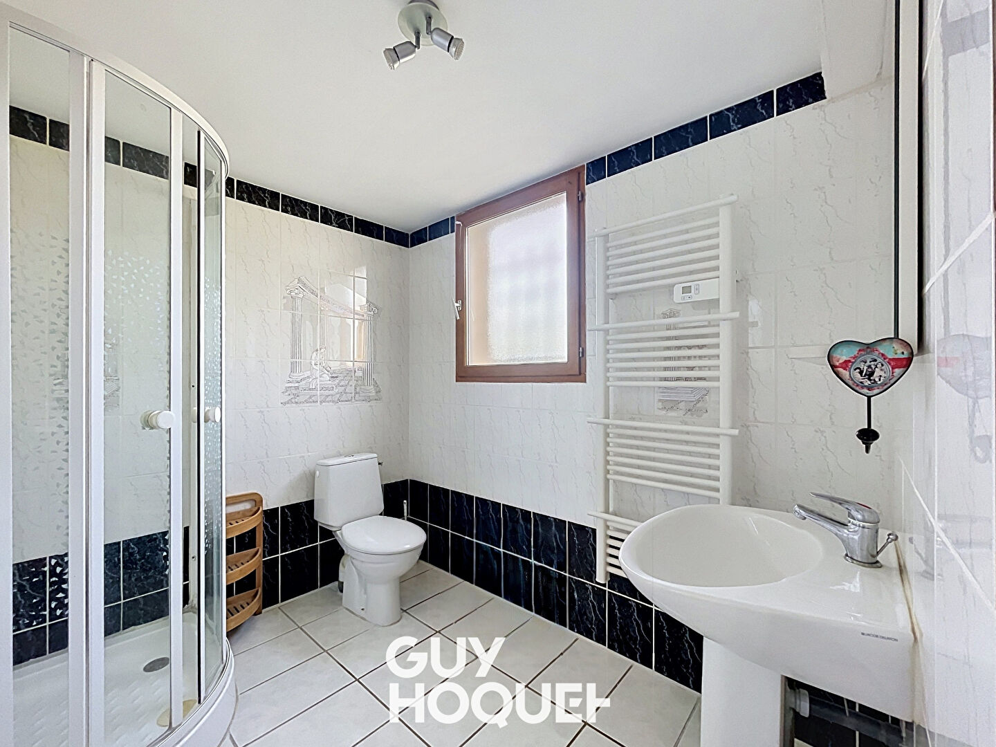Maison 3 Chs + appartement T3 et dépendances attenantes - 01290 CRUZILLES-LES-MÉPILLAT