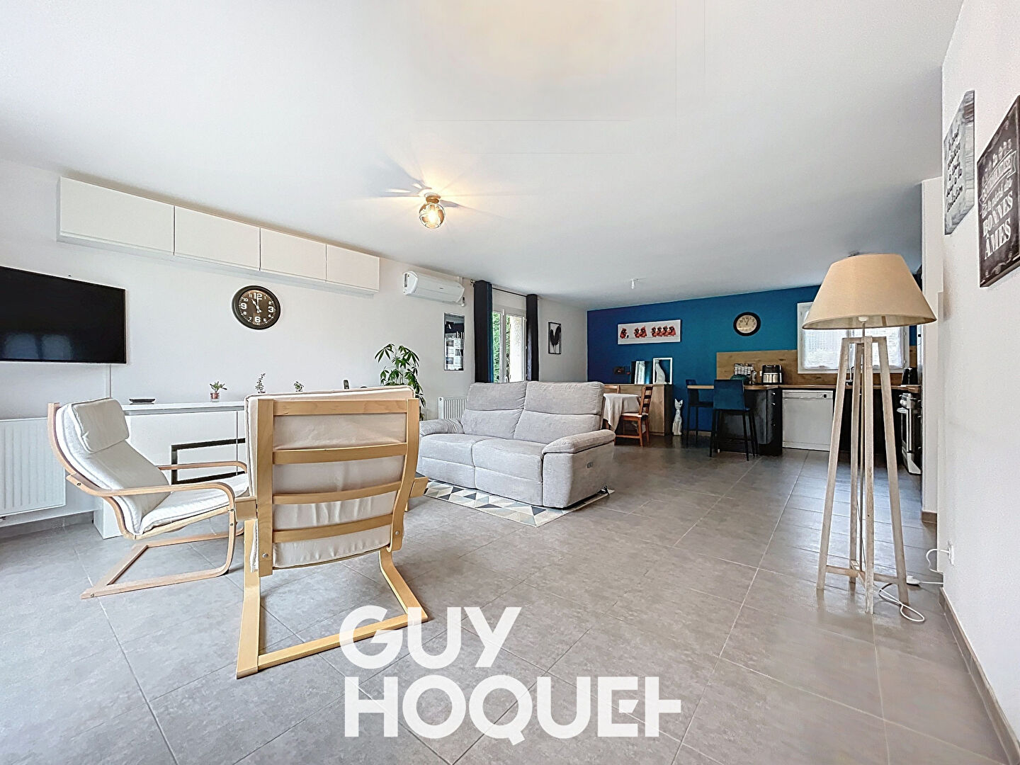 Villa Plain Pied 3 Chs + Garage + Carport et Terrain de 740 m² environ - 69840 JULIENAS