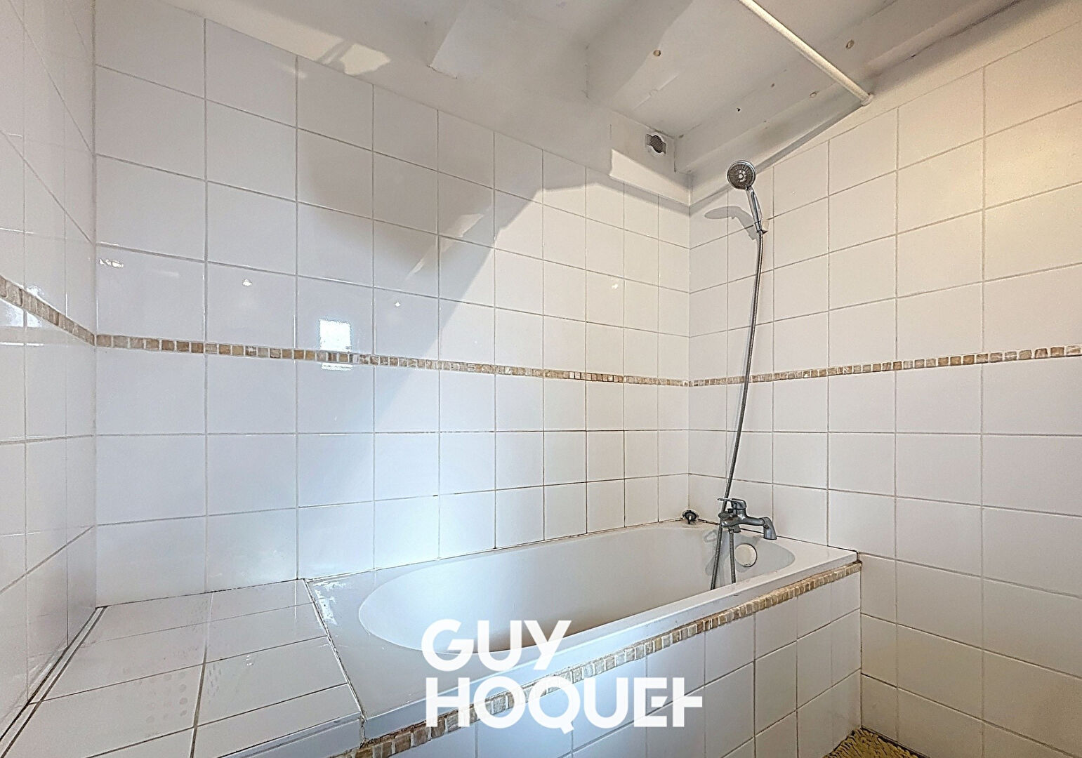 Villa récente 3 Chbs + Garage + Jardin - 01190 GORREVOD