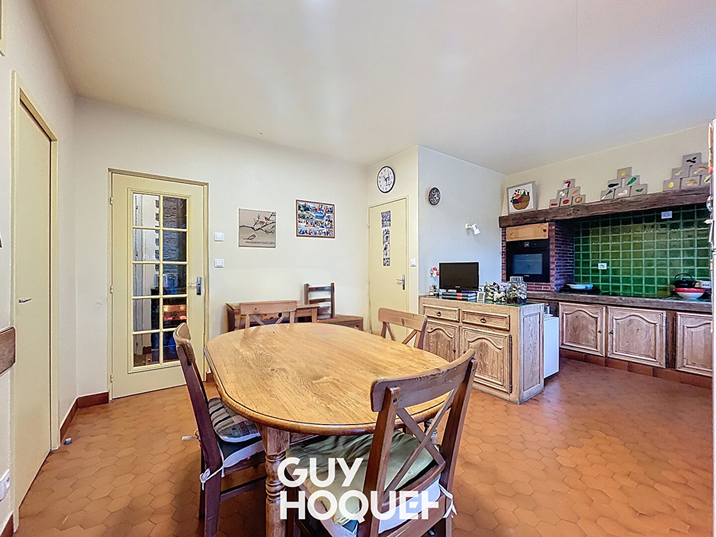 Maison de caractère 3 Chs avec T2 Indépendant, Grenier aménageable, Véranda, Piscine et Garage