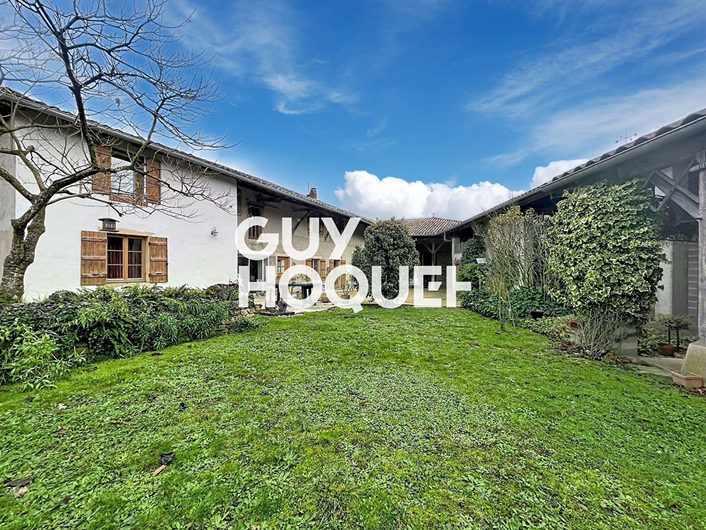 Corps de ferme 5 Chs + Dépendances et Terrain constructible