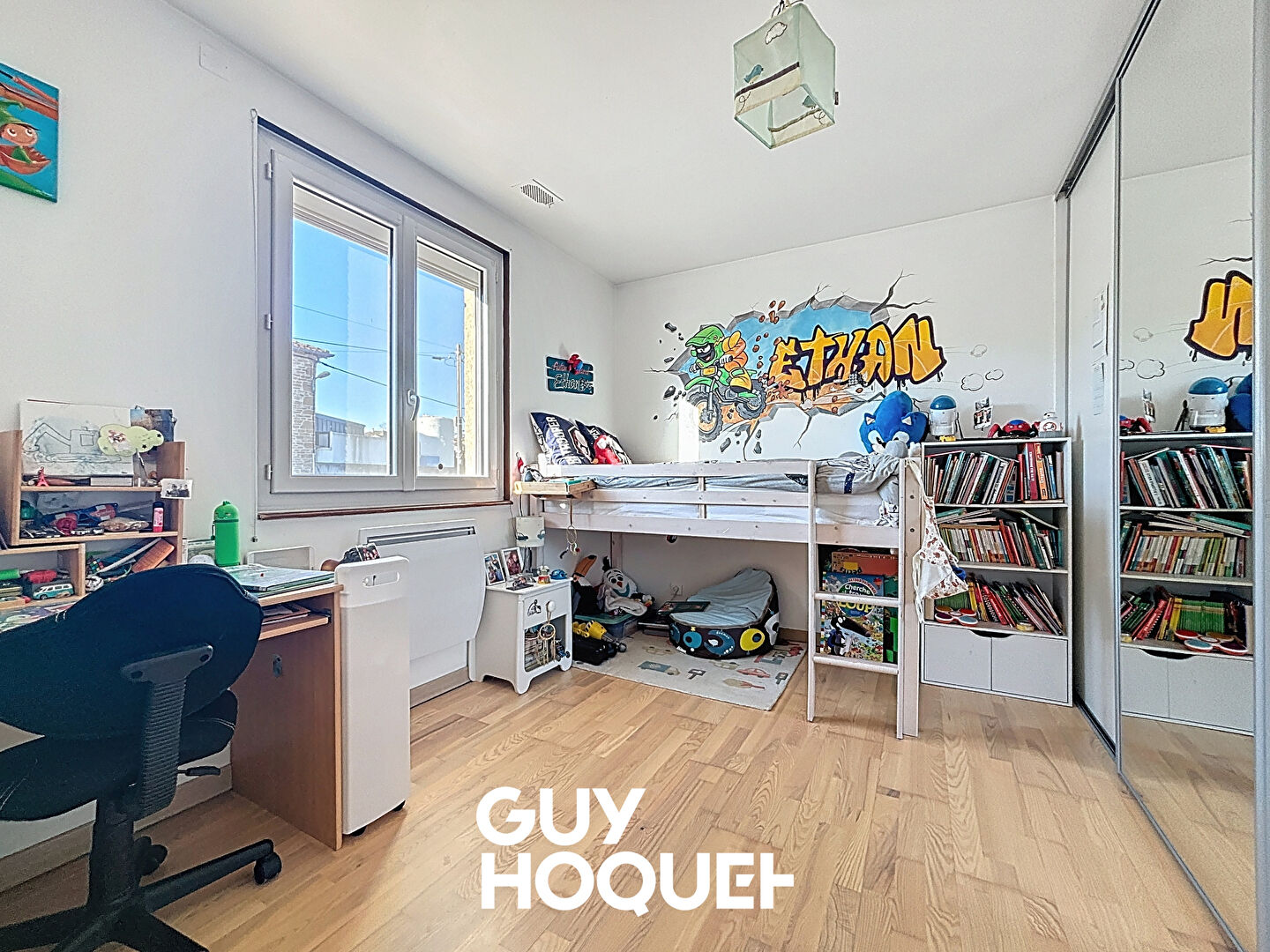 Maison familiale avec piscine + 4 chambres - 71870 HURIGNY