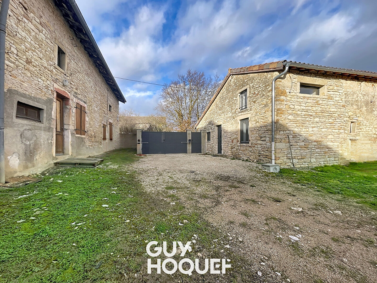 Maison Vire 71260  / 4 pièces / 80 m2 / Dépendances