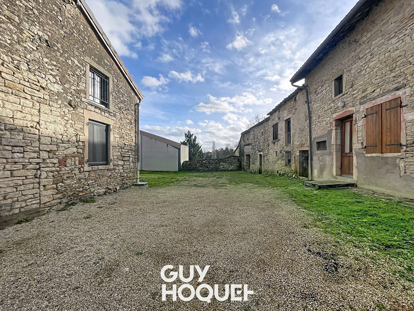 Maison Vire 71260  / 4 pièces / 80 m2 / Dépendances