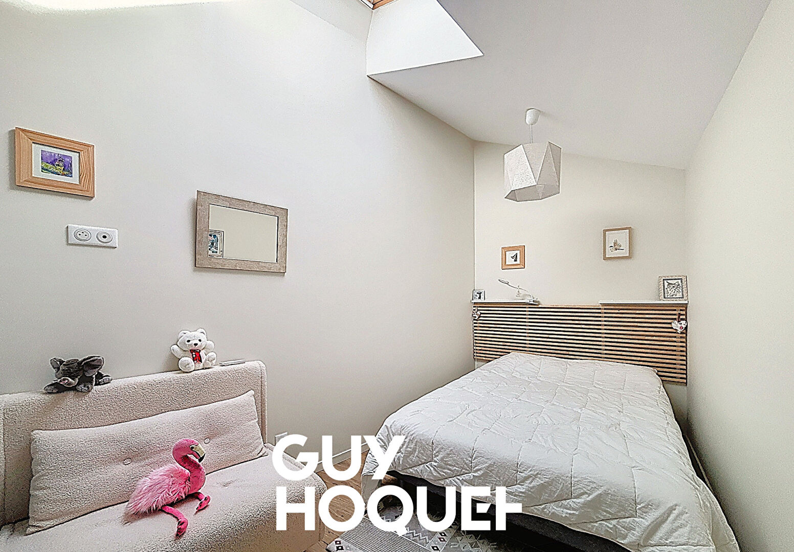 Maison en Pierre 2 Chs + Bureau + Terrasse et Cour - 71570 PRUZILLY