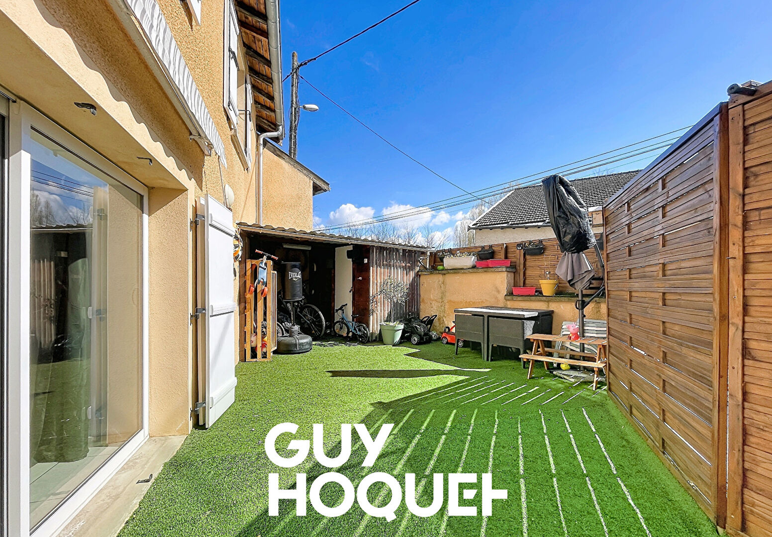 Maison de Village 3 Chambre et Terrain de 172 m² environ - 71570 LA CHAPELLE DE GUINCHAY