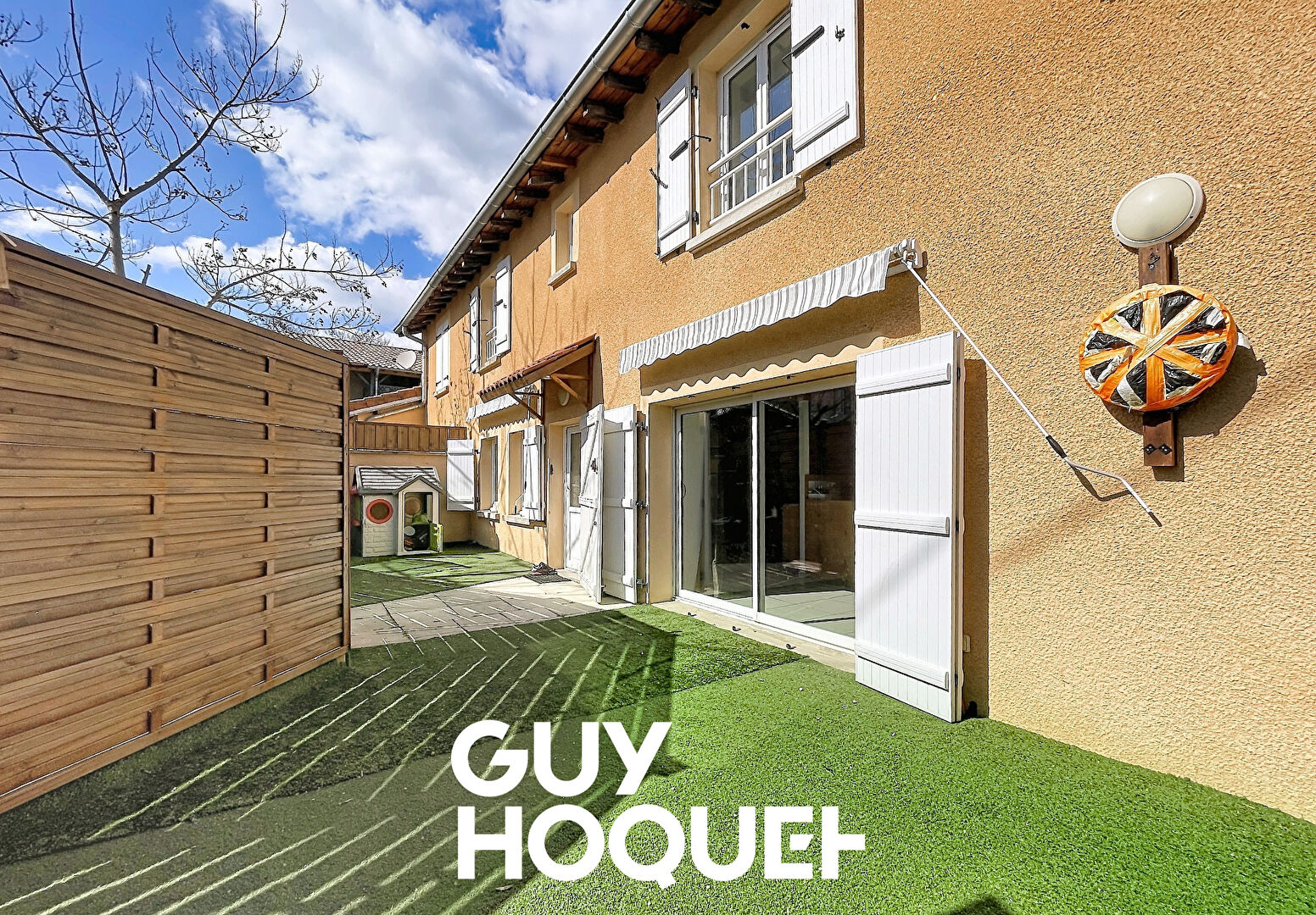 Maison de Village 3 Chambre et Terrain de 172 m² environ - 71570 LA CHAPELLE DE GUINCHAY