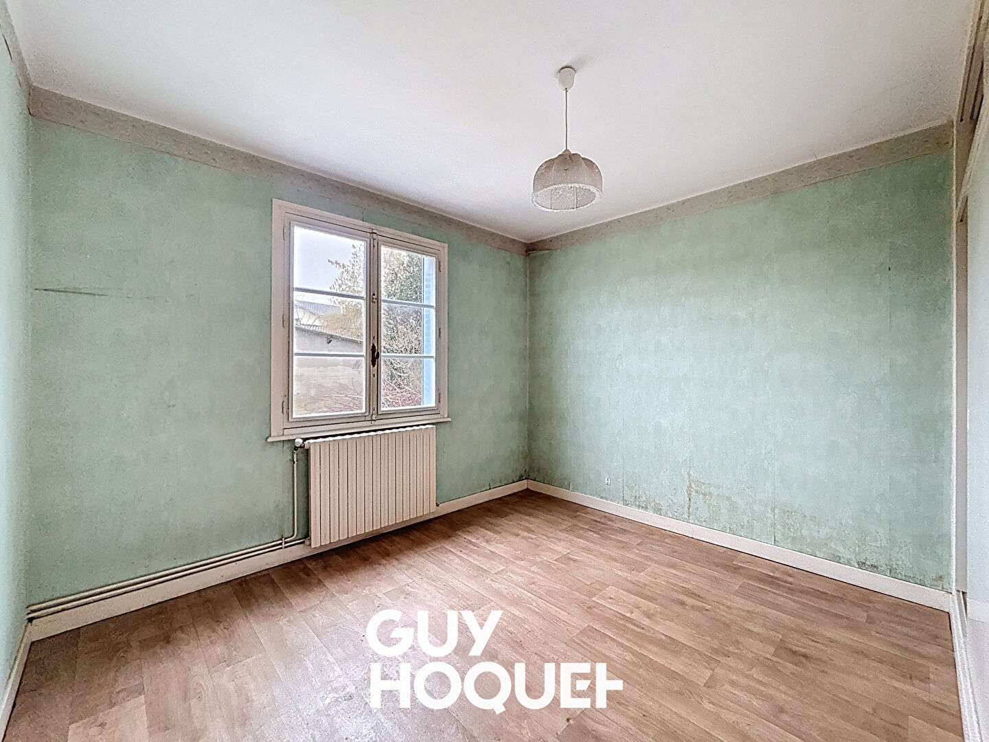 Maison  4 pièces 96.08 m2 / Fort potentiel / Maison de plain-pied / dépendances / 1 500 m² de terrain