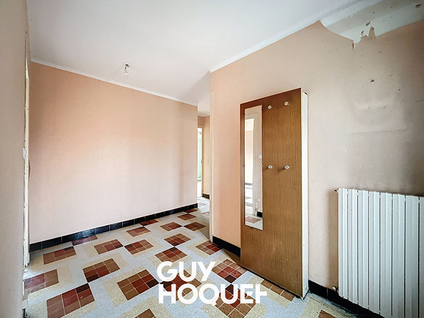 Maison  4 pièces 96.08 m2 / Fort potentiel / Maison de plain-pied / dépendances / 1 500 m² de terrain