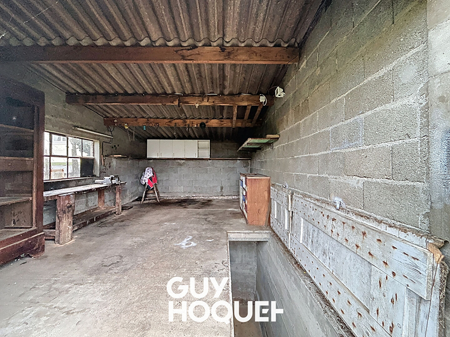 Maison  4 pièces 96.08 m2 / Fort potentiel / Maison de plain-pied / dépendances / 1 500 m² de terrain