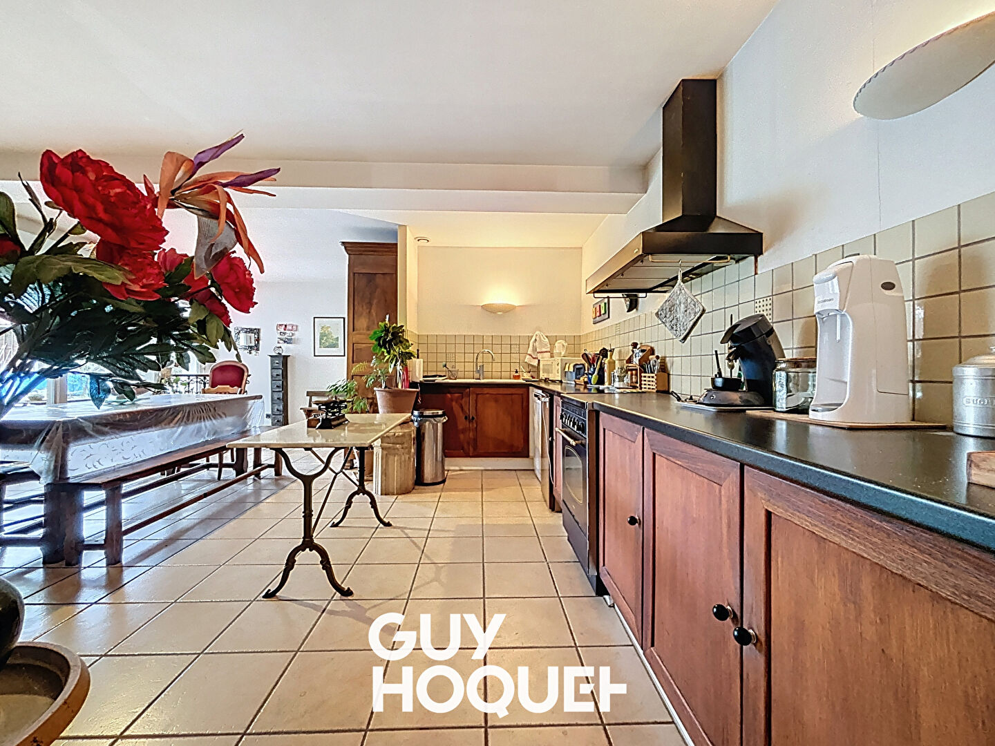 Maison Charbonnieres -141.20 m2 - Joli terrain - dépendance