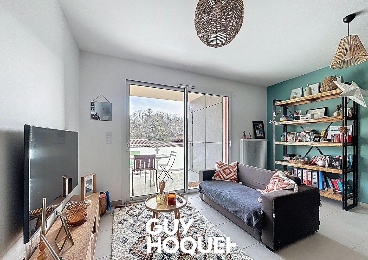 Appartement T2 lumineux avec Balcon, Parking et Garage ? 71960 LA ROCHE VINEUSE