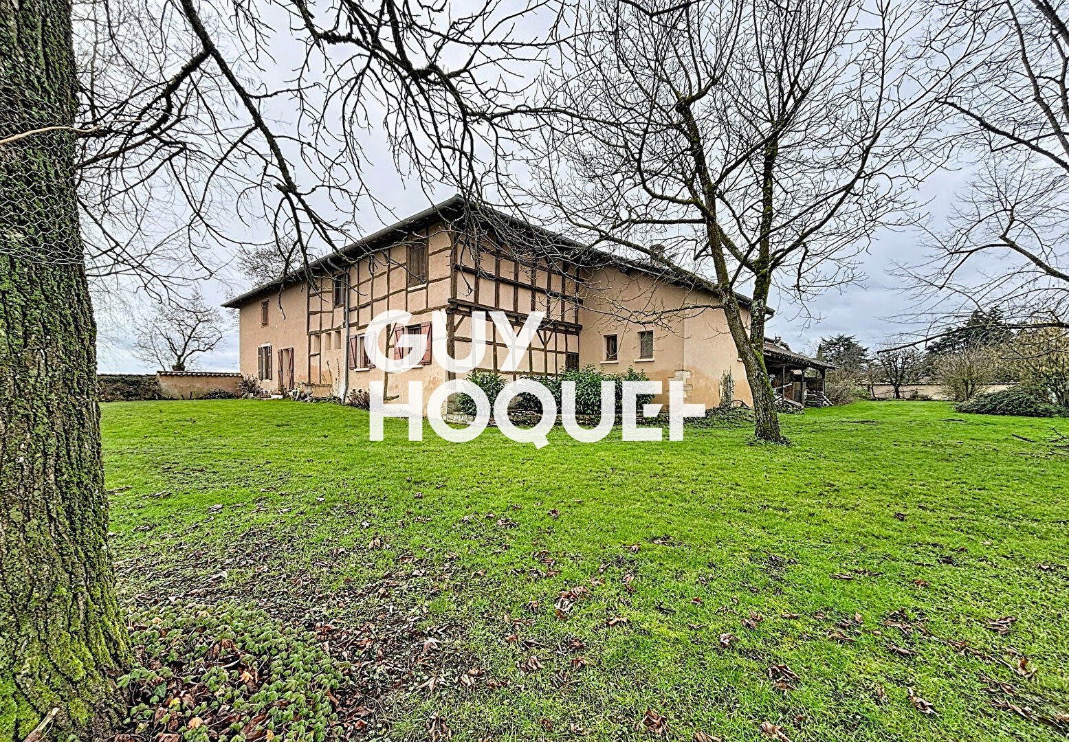 Ferme Bressane 3 Chambres  + Greniers Aménageables + Dépendances et terrain Constructible de 4551 m²