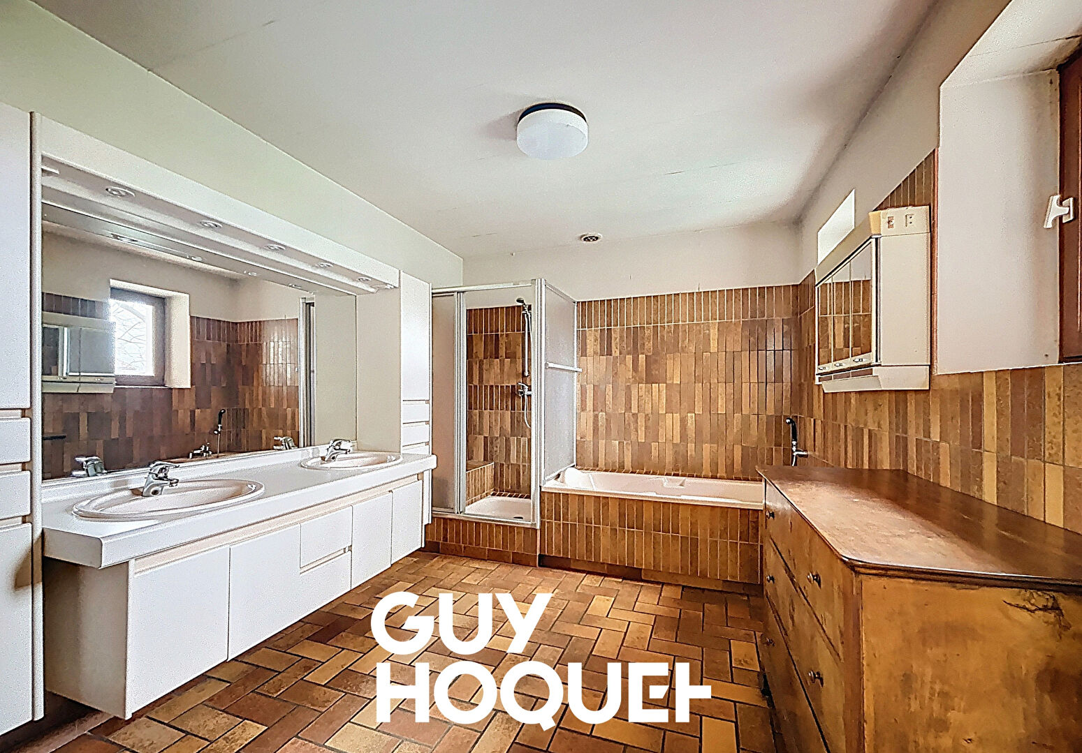 Ferme Bressane 3 Chambres  + Greniers Aménageables + Dépendances et terrain Constructible de 4551 m²