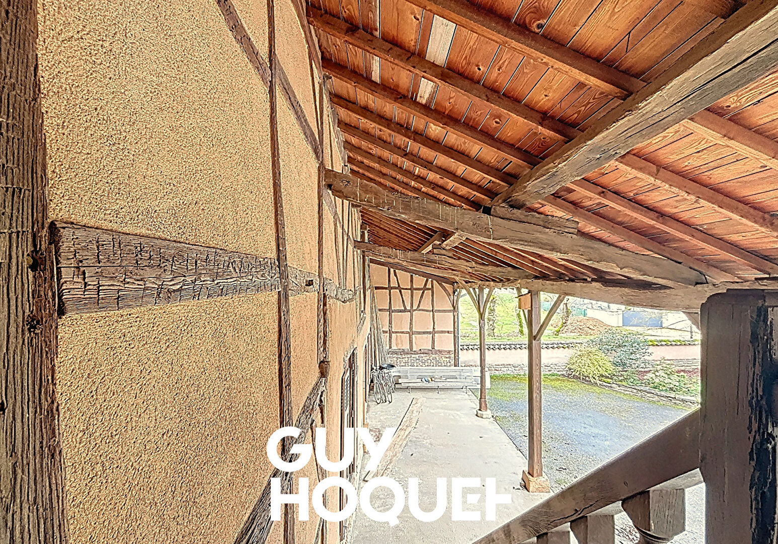Ferme Bressane 3 Chambres  + Greniers Aménageables + Dépendances et terrain Constructible de 4551 m²