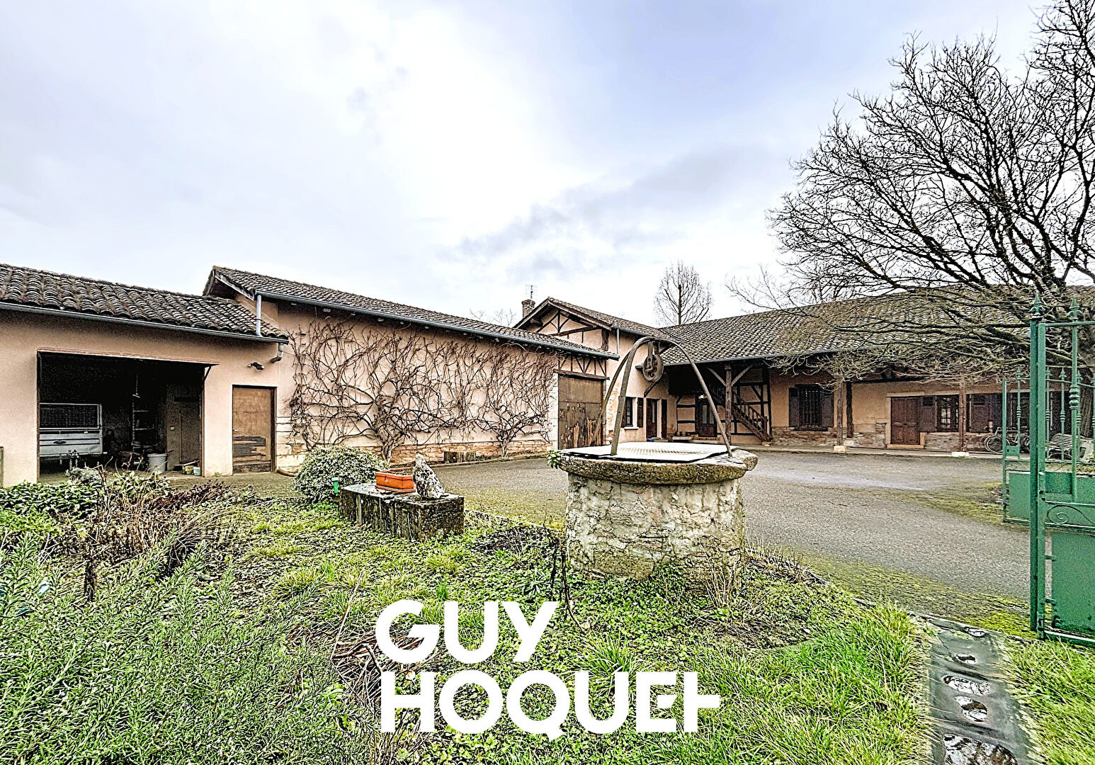 Ferme Bressane 3 Chambres  + Greniers Aménageables + Dépendances et terrain Constructible de 4551 m²