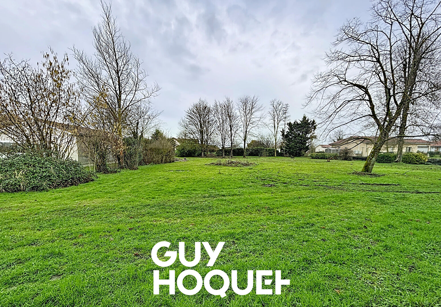 Ferme Bressane 3 Chambres  + Greniers Aménageables + Dépendances et terrain Constructible de 4551 m²