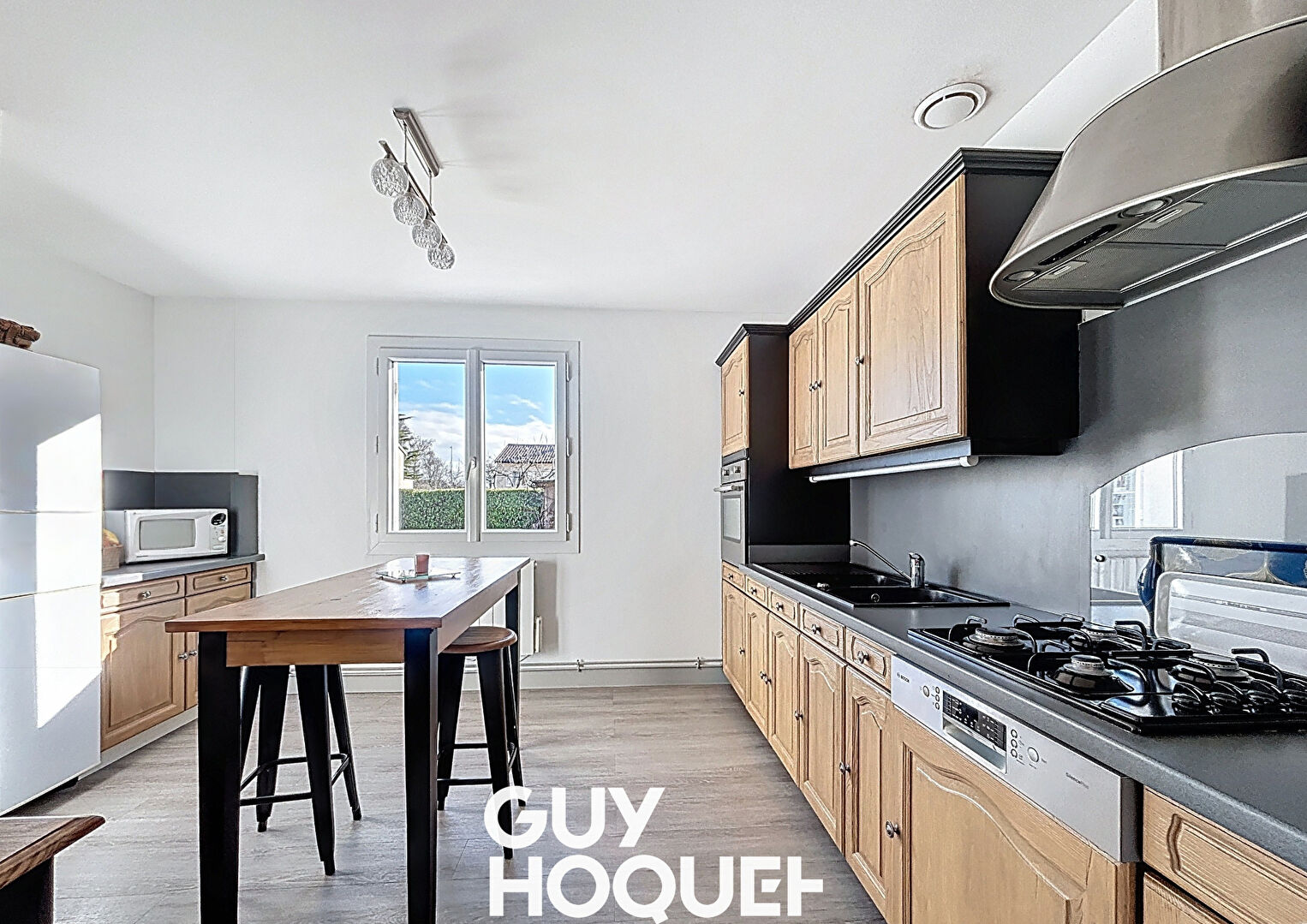 SOUS COMPROMIS - Maison Sennece Les Macon