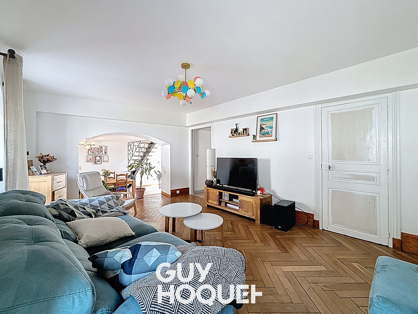 Maison / Charme de l'ancien / Village viticole /  Viré.