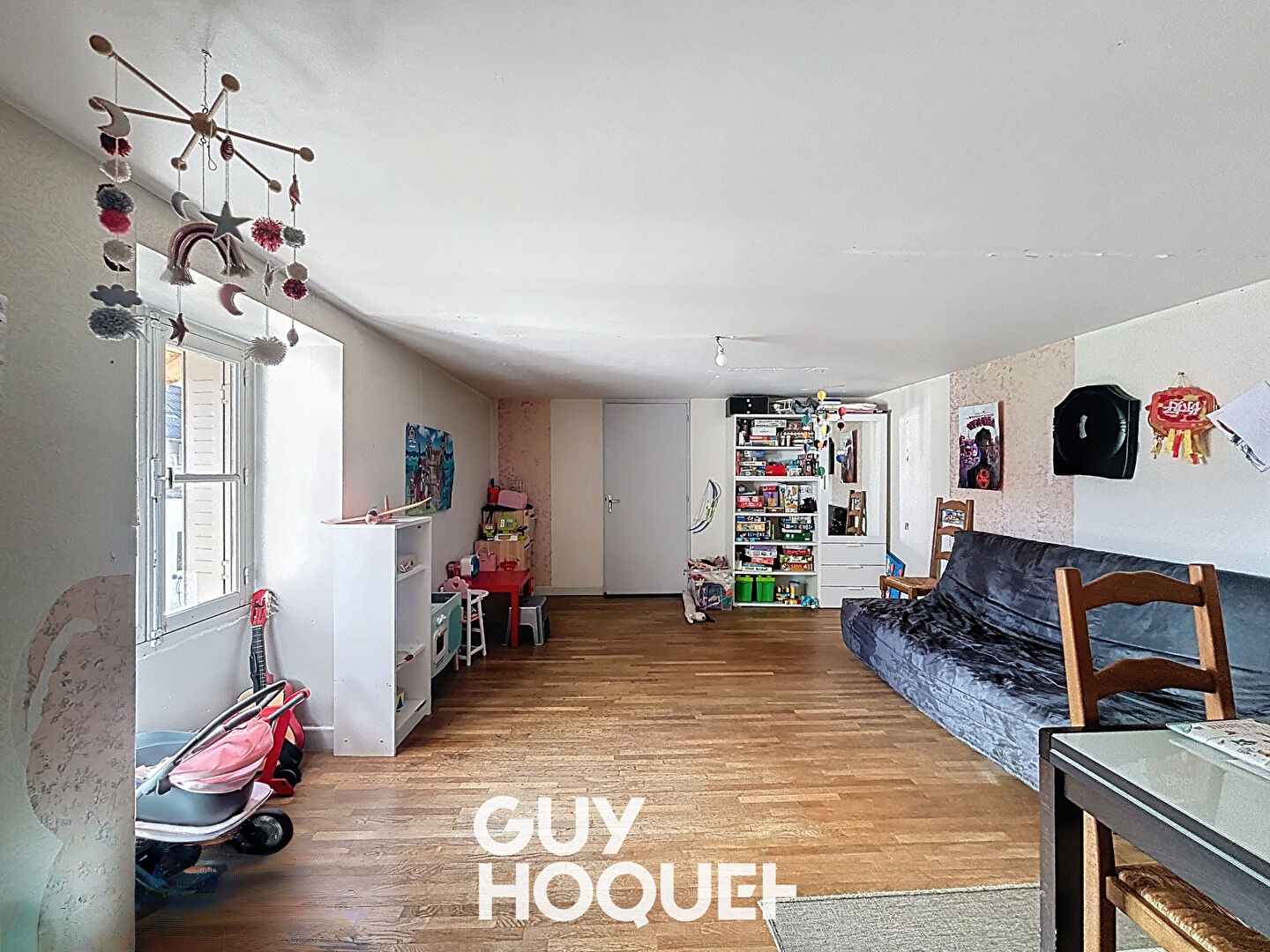 Maison / Charme de l'ancien / Village viticole /  Viré.