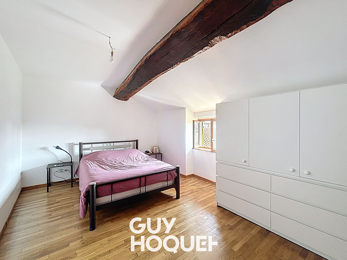 Maison / Charme de l'ancien / Village viticole /  Viré.