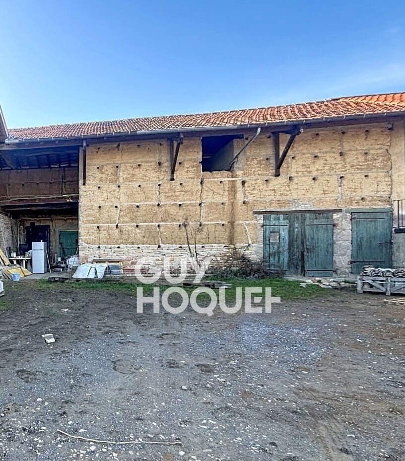 Maison à rénover avec Beau Potentiel sur Terrain 317 m² - 71000 VARENNES-LES-MÂCON
