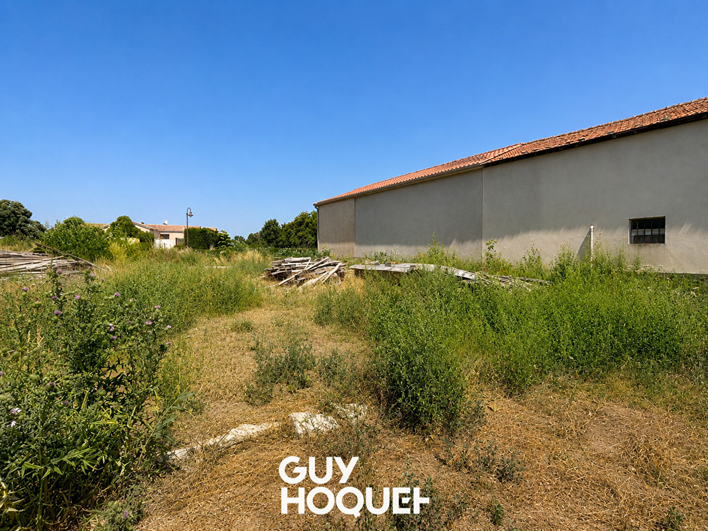 Maison à rénover avec Beau Potentiel sur Terrain 317 m² - 71000 VARENNES-LES-MÂCON