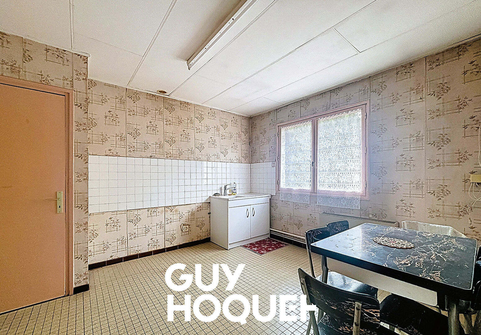 Villa de Plain Pied 4 Chambres + Garage et Terrain Constructible de 2001 m² - 71960 IGE