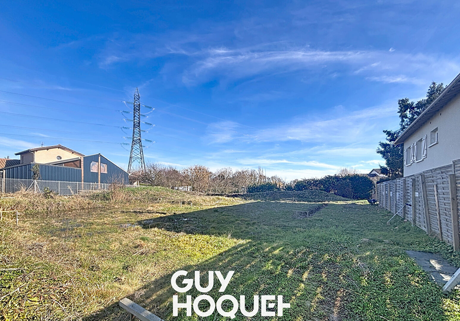 Terrain Constructible de 929m² à LA CHAPELLE DE GUNCHAY