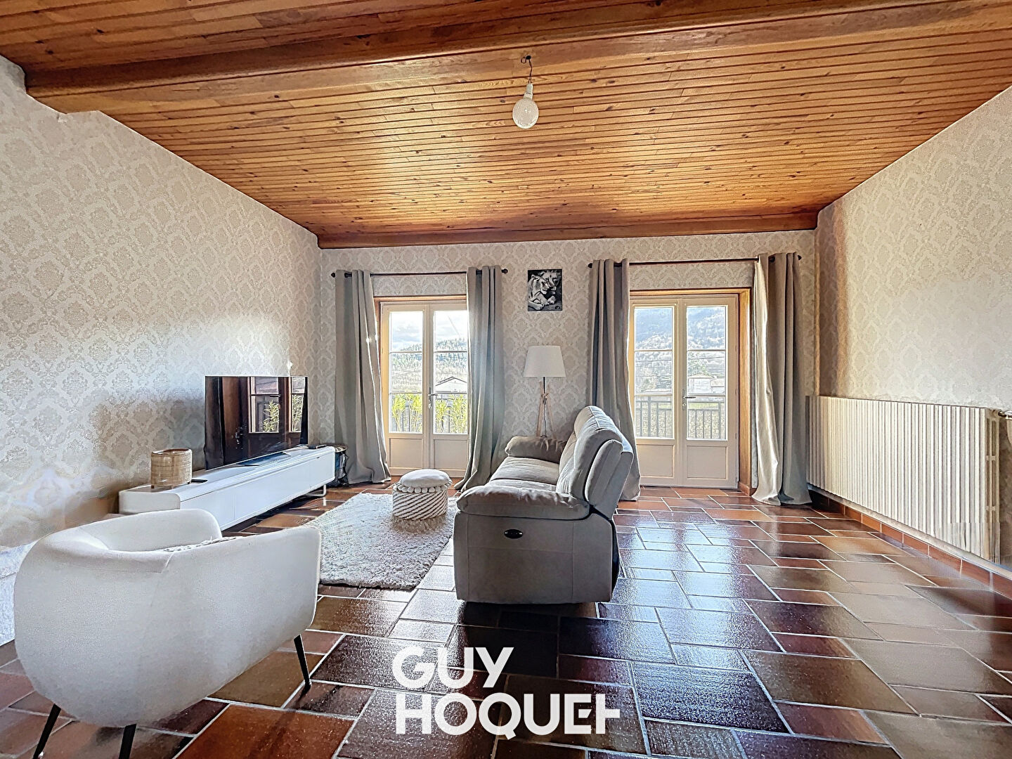 Charmante Maison Rénovée, Dépendances - 69840 JULIÉNAS