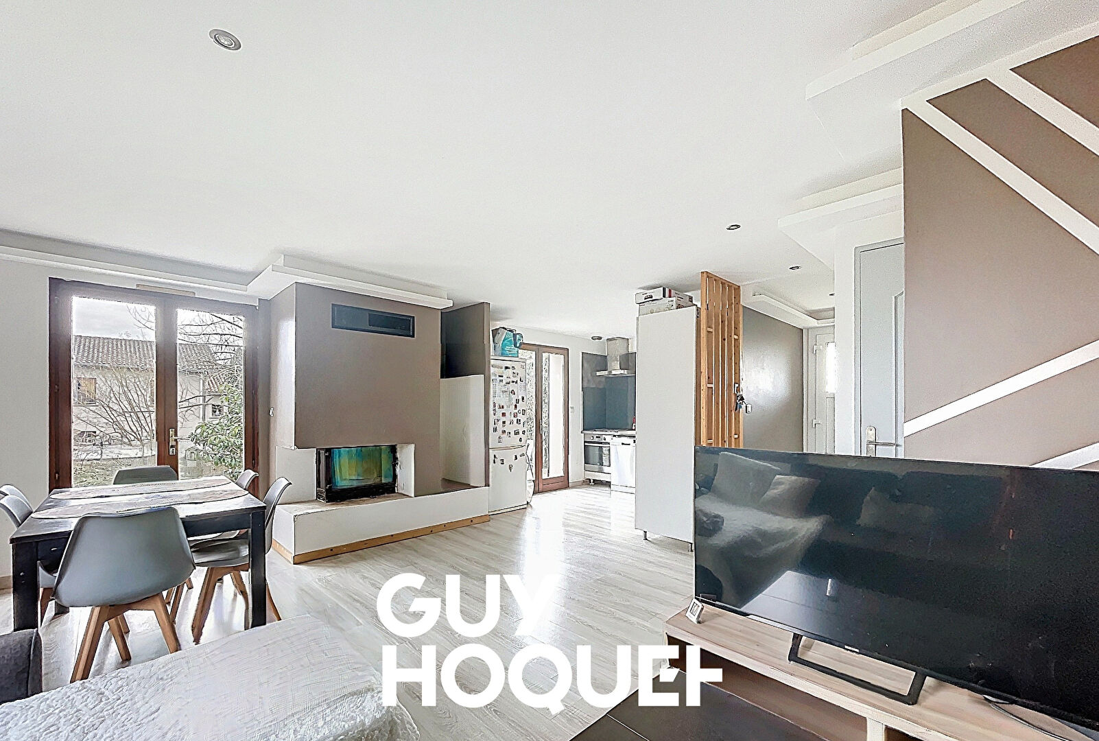 Maison sur sous sol complet 3 Chs + Garage + Cave et terrain  Constructible de 1526 m²  environ - 71680 CERCHES SUR SAONE