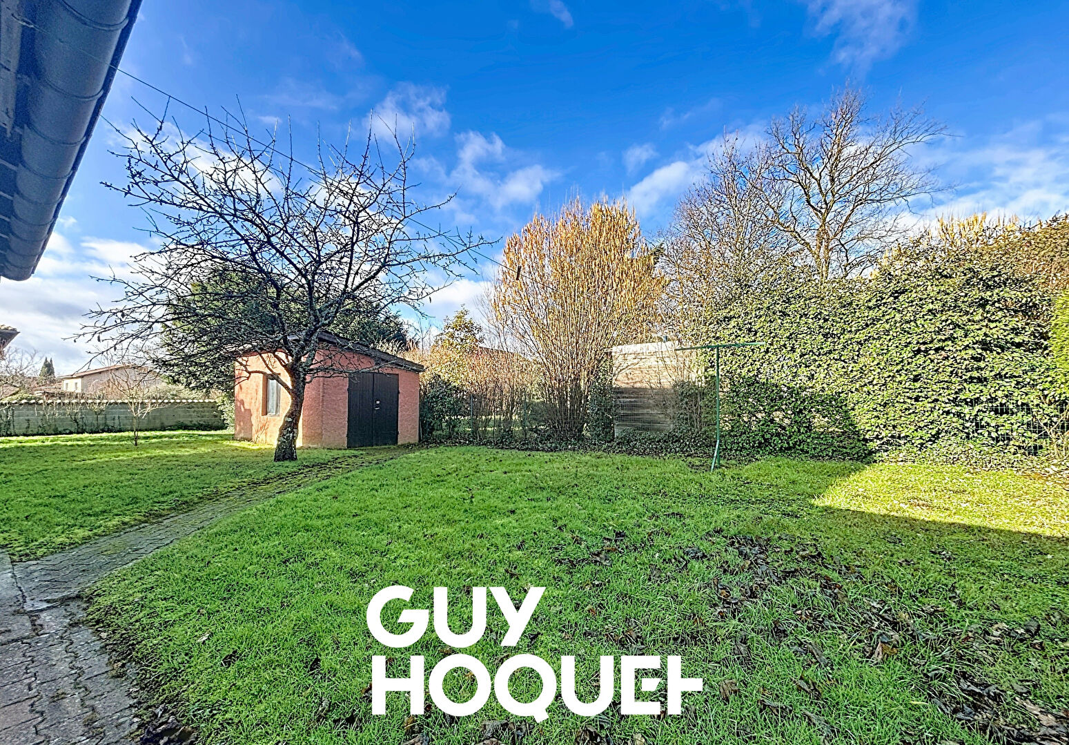 Charmante Maison 4 Chambres + Garage et Terrain Constructible de 1526 m² environ - 71570 LA CHAPELLE DE GUINCHAY