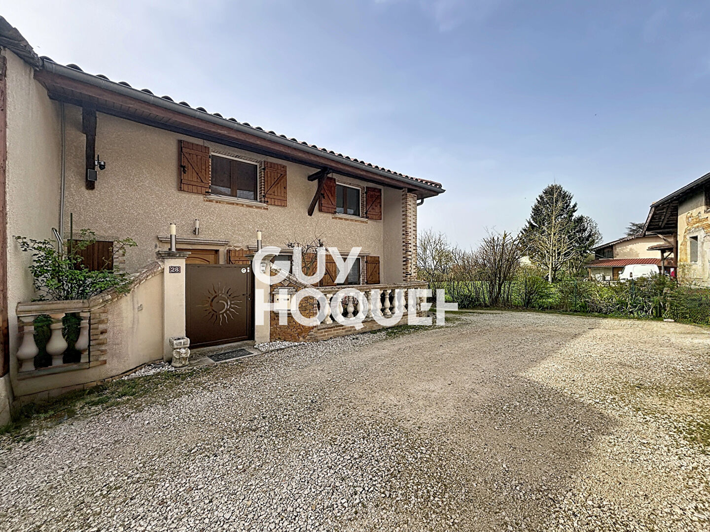 Charmante Maison sur 2 niveaux,  3 Chambres, GGE - 01290 BIZIAT