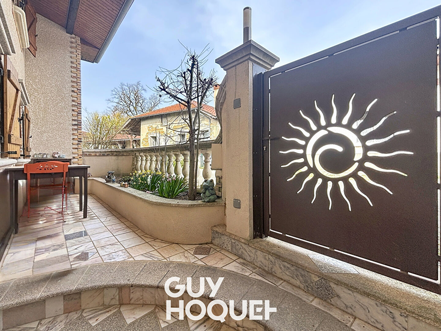 Charmante Maison sur 2 niveaux,  3 Chambres, GGE - 01290 BIZIAT