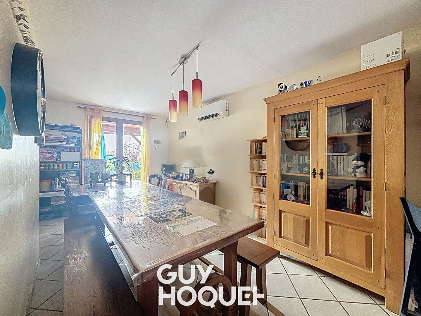 Charmante Maison sur 2 niveaux,  3 Chambres, GGE - 01290 BIZIAT