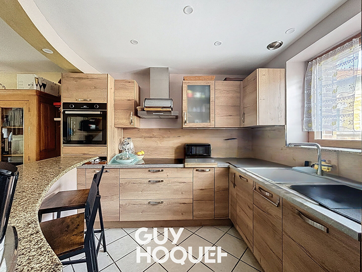 Charmante Maison sur 2 niveaux,  3 Chambres, GGE - 01290 BIZIAT