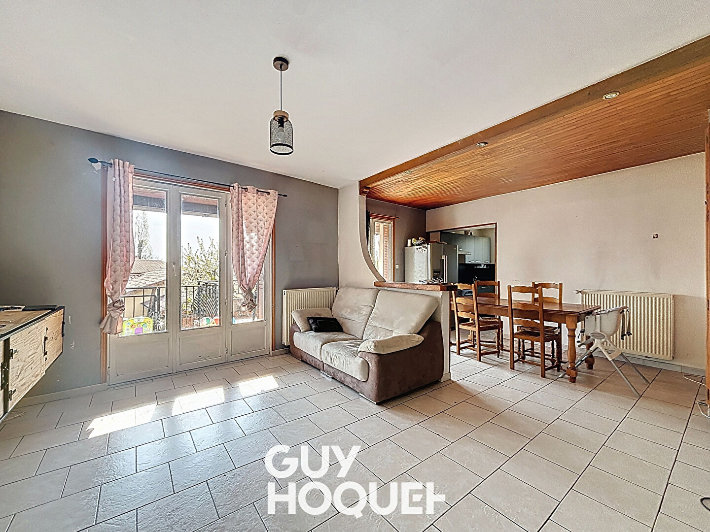 Maison 4 Chambres + Terrasse, garage et cave 71570 LA CHAPELLE DE GUINCHAY