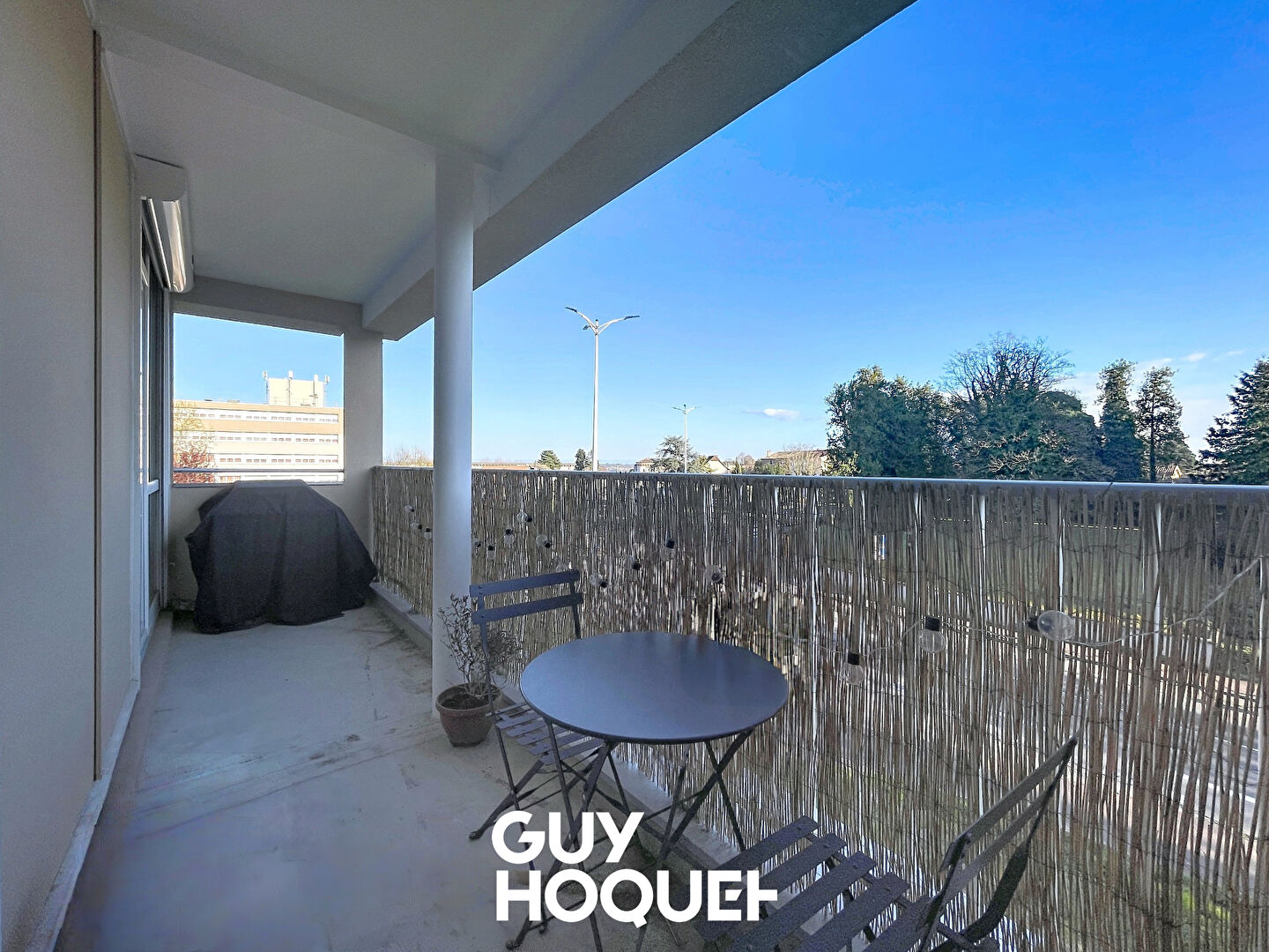 Appartement T5 Lumineux avec Balcon, Cave et Garage 71000 MACON