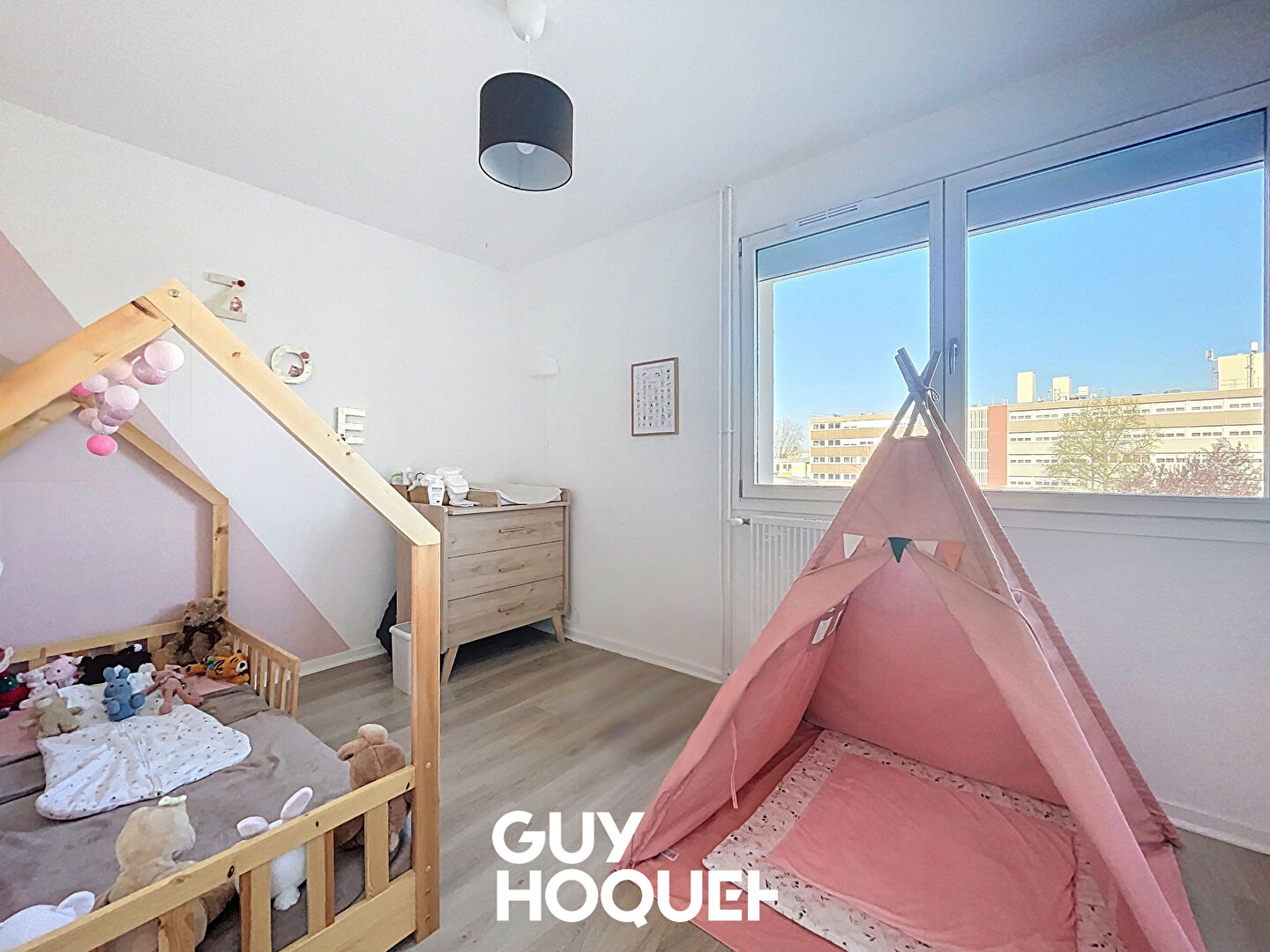 Appartement T5 Lumineux avec Balcon, Cave et Garage 71000 MACON