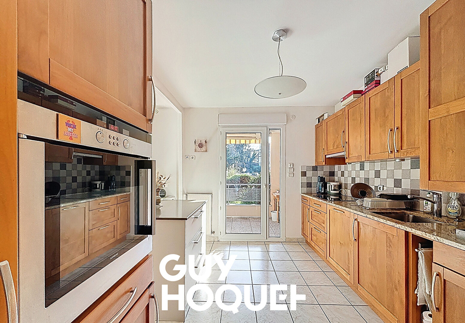 Appartement Centre Ville - Type 3 avec Terrasse Garage et Cave - 71000 MACON