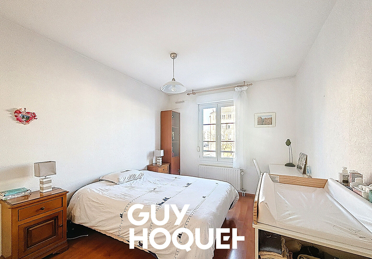 Appartement Centre Ville - Type 3 avec Terrasse Garage et Cave - 71000 MACON