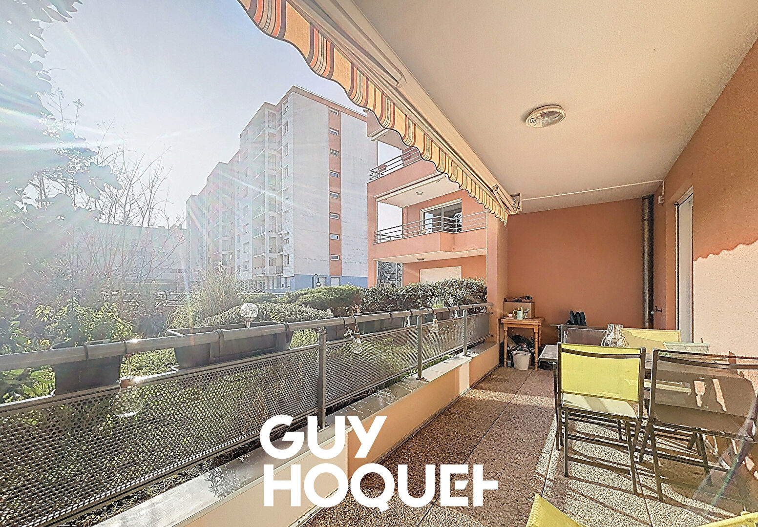 Appartement Centre Ville - Type 3 avec Terrasse Garage et Cave - 71000 MACON