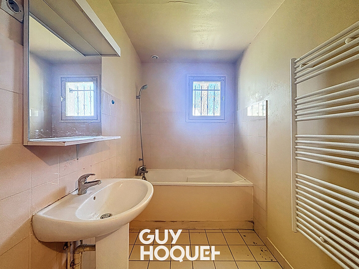 Charmante Maison de 5 Chambres, Sous-sol complet, 71570 SAINT SYMPHORIEN D'ANCELLES