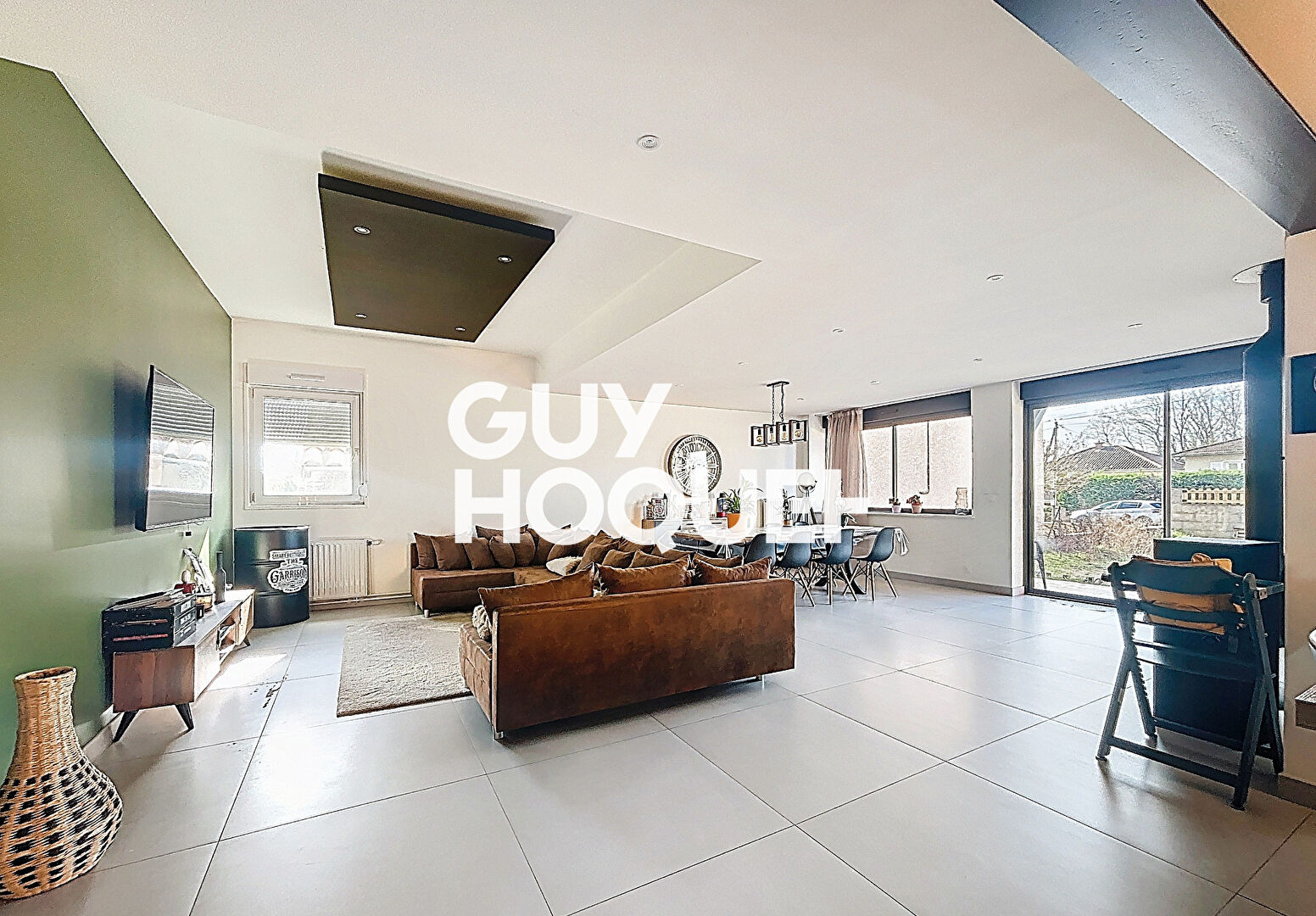 Maison Ancienne Rénovée 3 chambres + Piscine et terrain de 459 m² environ - 01750 REPLONGES