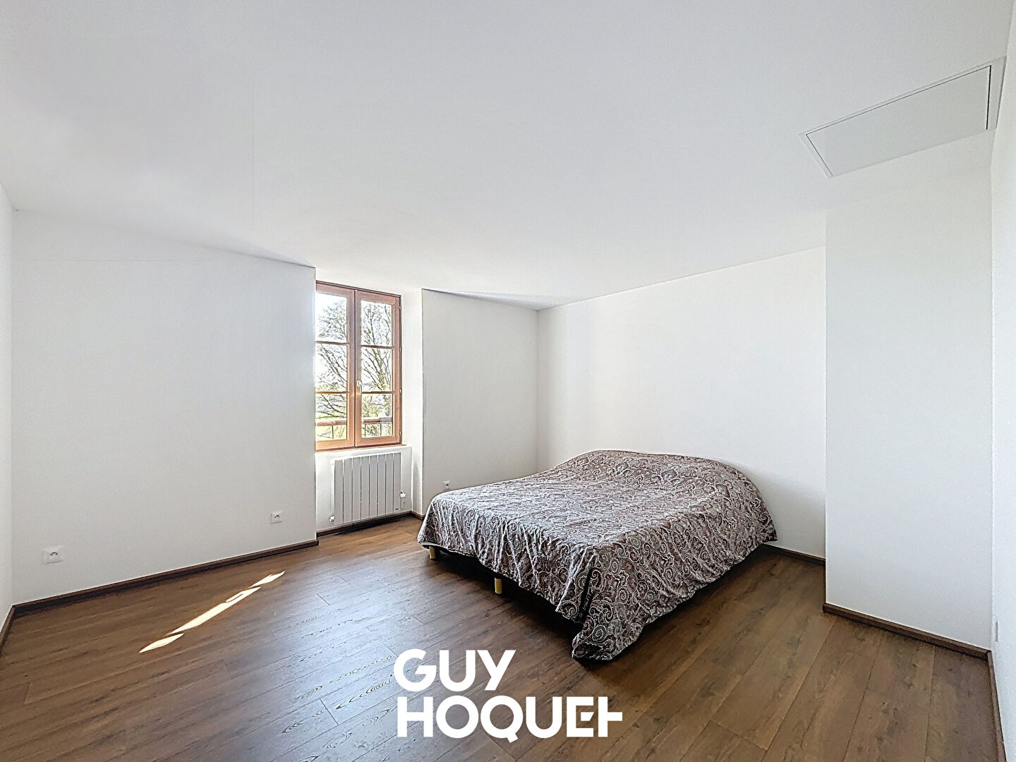 Charmante Maison en Pierre Rénovée de 186m2 avec Vue Imprenable - 71570 PRUZILLY